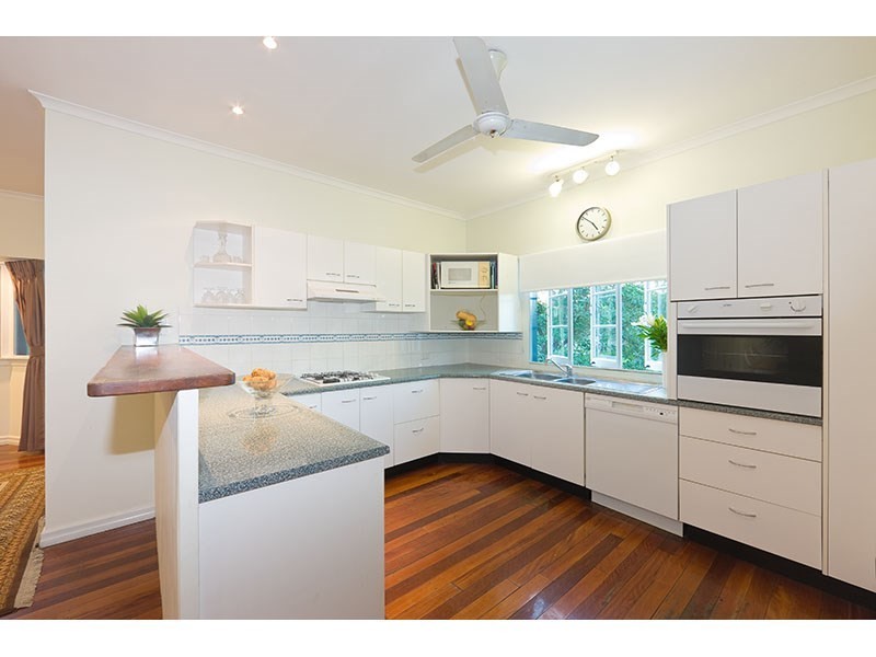 36 Lucock Street, Oxley QLD 4075