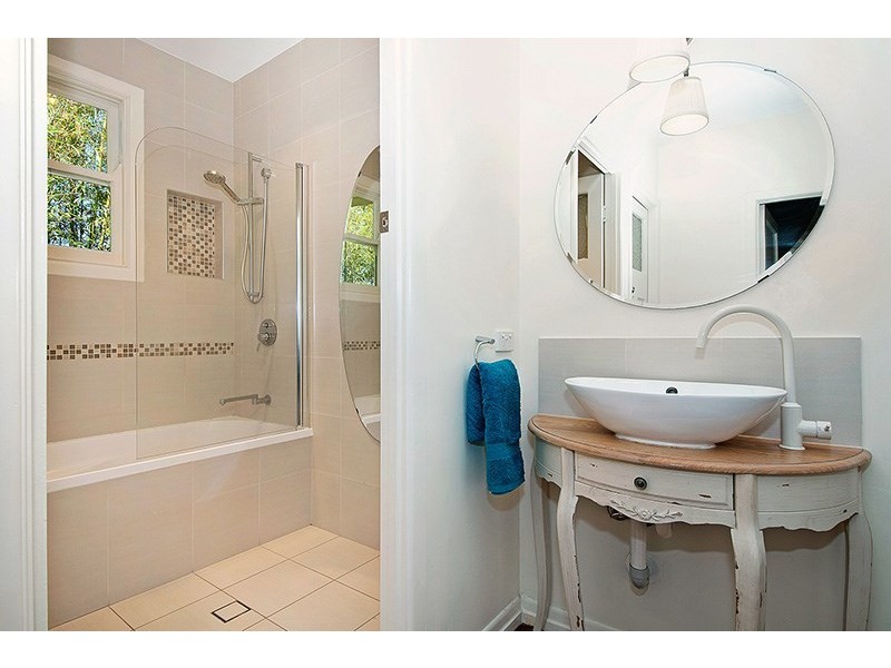 36 Lucock Street, Oxley QLD 4075