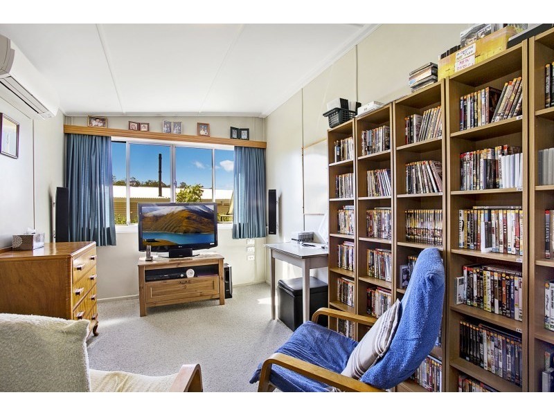 80 Blackheath Road, Oxley QLD 4075