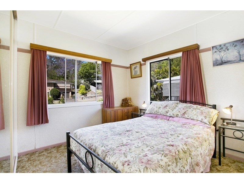 80 Blackheath Road, Oxley QLD 4075