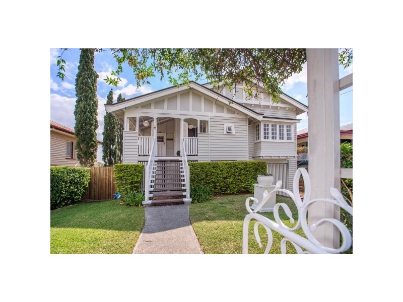 17 Rhyndarra Street, Yeronga QLD 4104