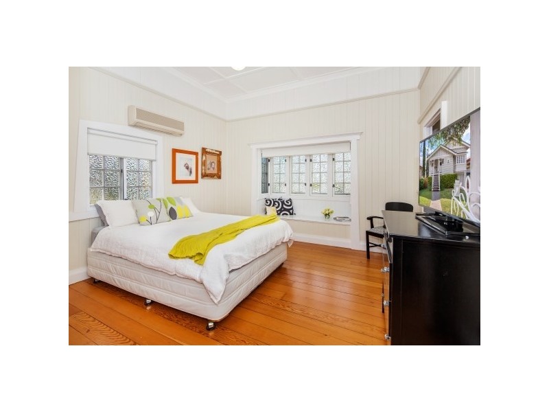 17 Rhyndarra Street, Yeronga QLD 4104