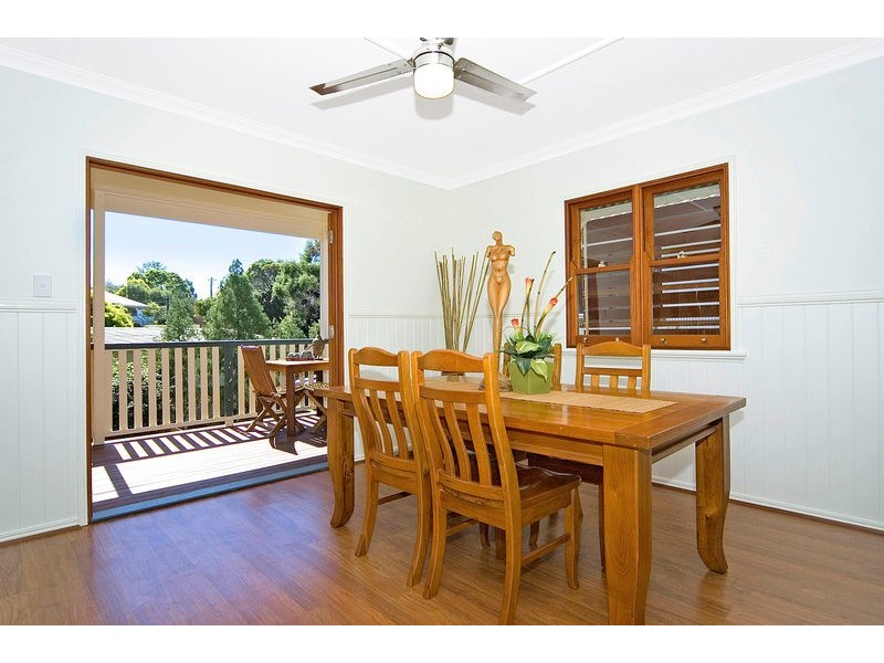 67 William Terrace, Oxley QLD 4075