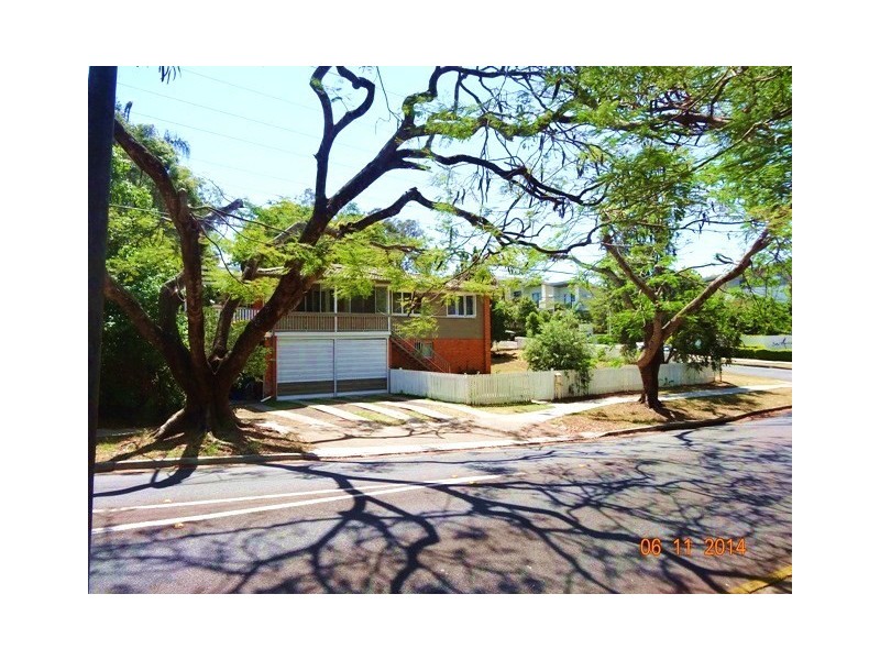 139 Clara Street, Corinda QLD 4075