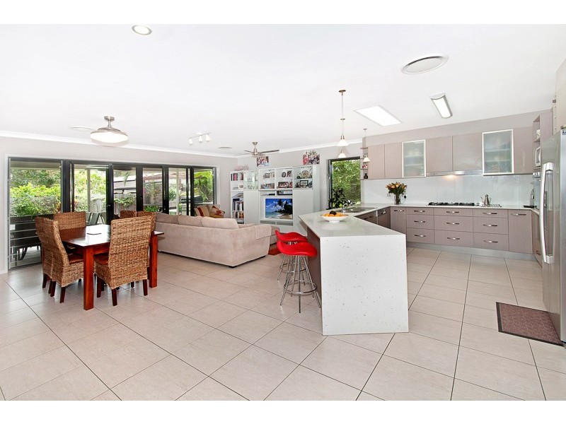 116 Lynne Grove Avenue, Corinda QLD 4075