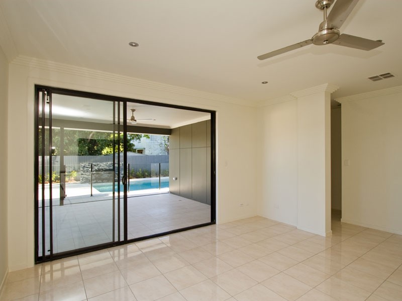 27A Erinvale Street, Corinda QLD 4075