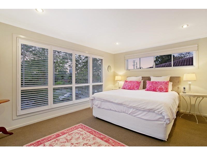 56 Robertson Street, Sherwood QLD 4075