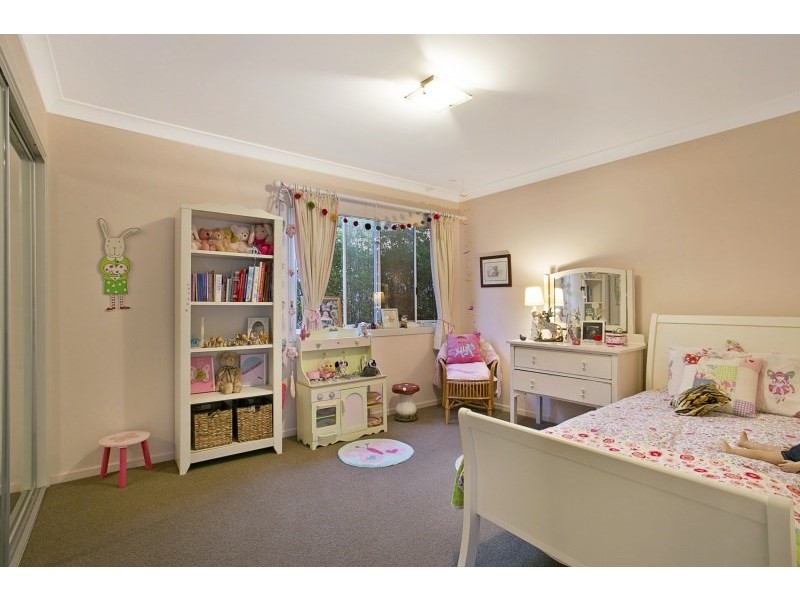 56 Robertson Street, Sherwood QLD 4075