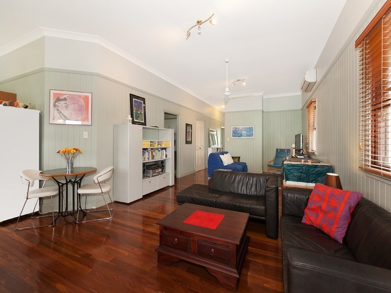 38 Central Avenue, Sherwood QLD 4075