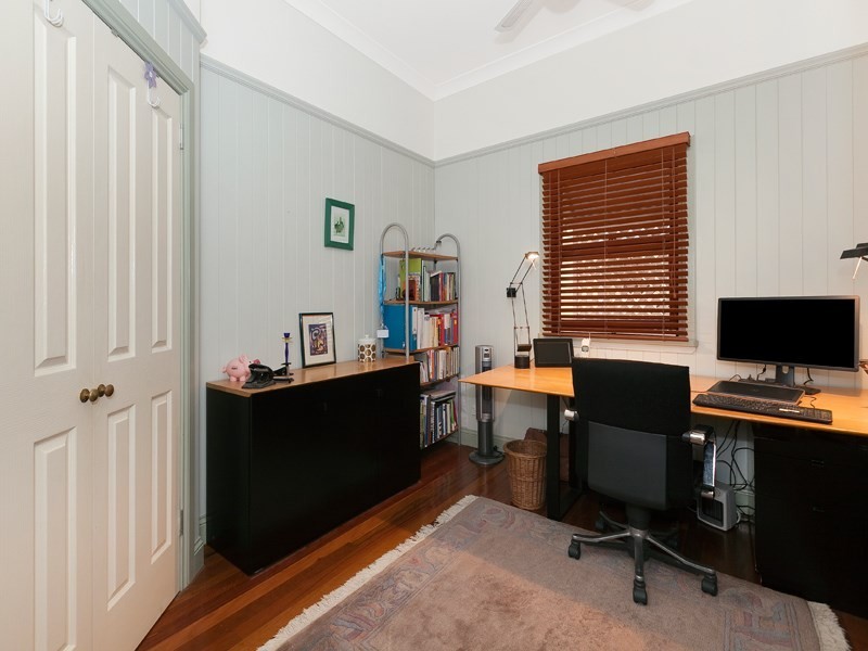 38 Central Avenue, Sherwood QLD 4075