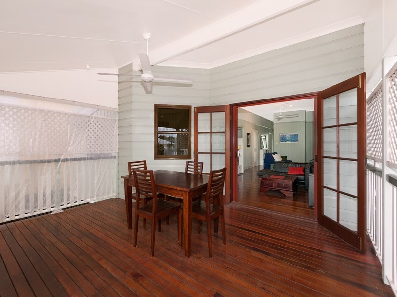 38 Central Avenue, Sherwood QLD 4075