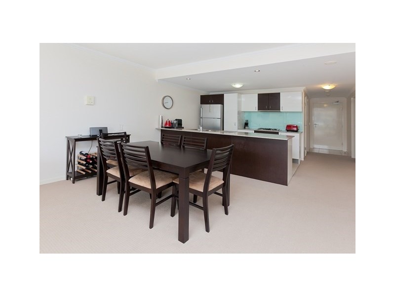 46/95 Clarence Road, Indooroopilly QLD 4068