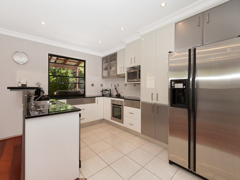 279 Verney Road East, Graceville QLD 4075