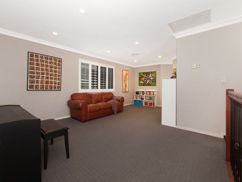 279 Verney Road East, Graceville QLD 4075