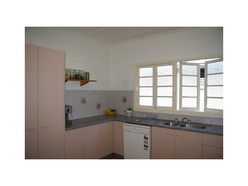 12 Annand Street, Oxley QLD 4075