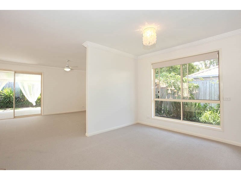 10 Oxley Place, Forest Lake QLD 4078