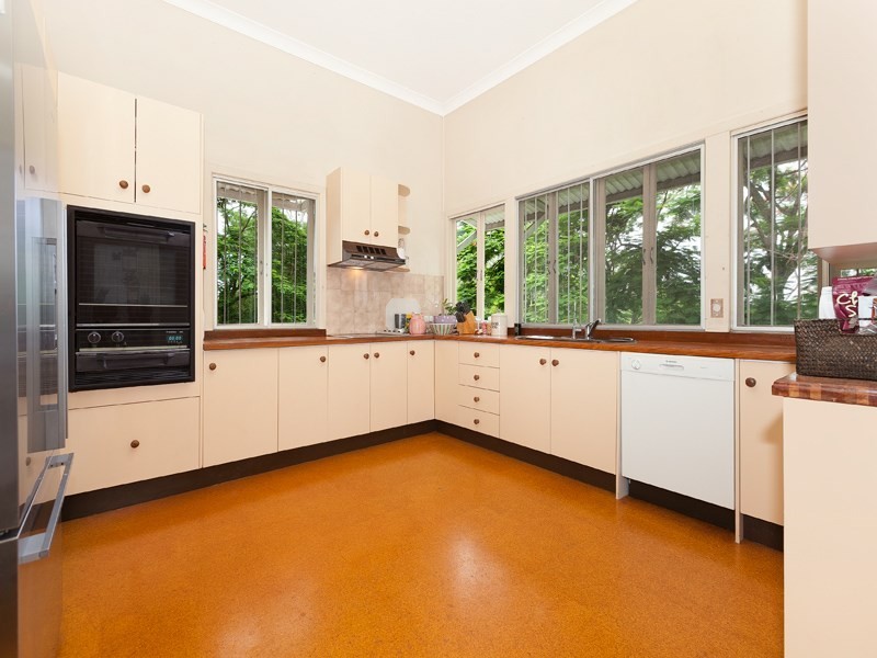 834 Oxley Road, Corinda QLD 4075