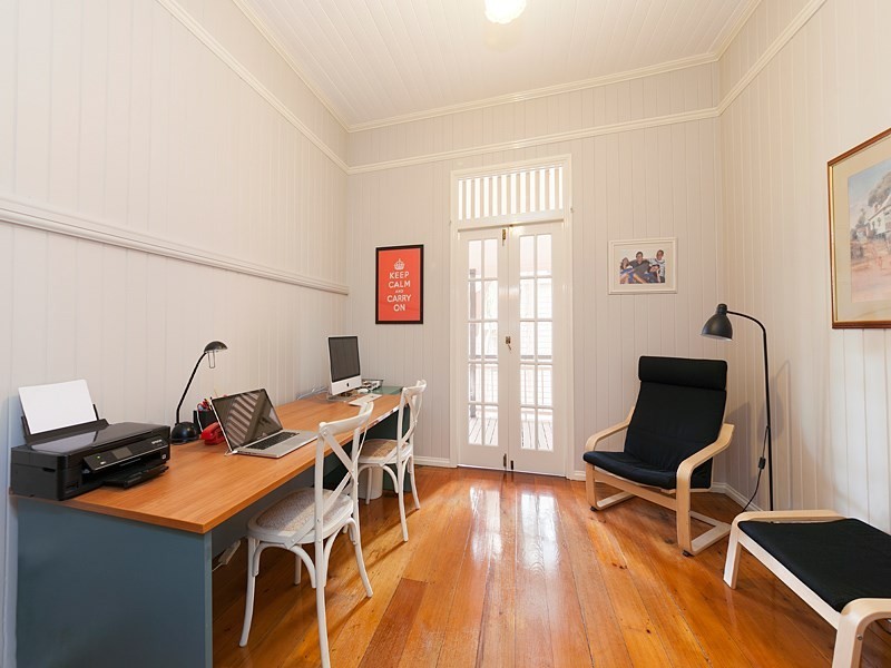 15 Wattle Avenue, Yeerongpilly QLD 4105