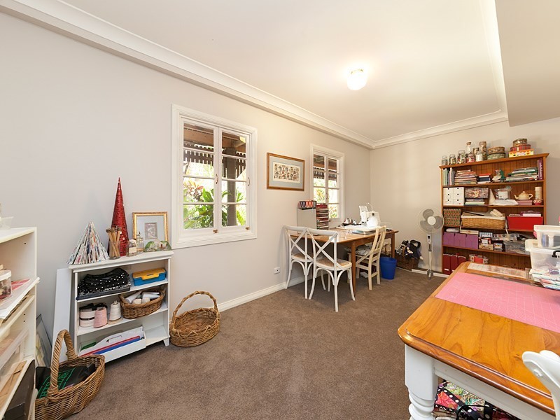 15 Wattle Avenue, Yeerongpilly QLD 4105