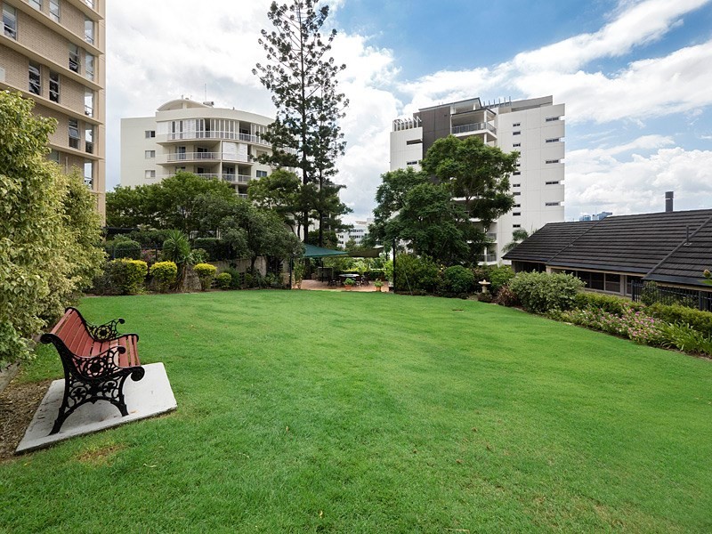 18/24 Dunmore Terrace, Auchenflower QLD 4066