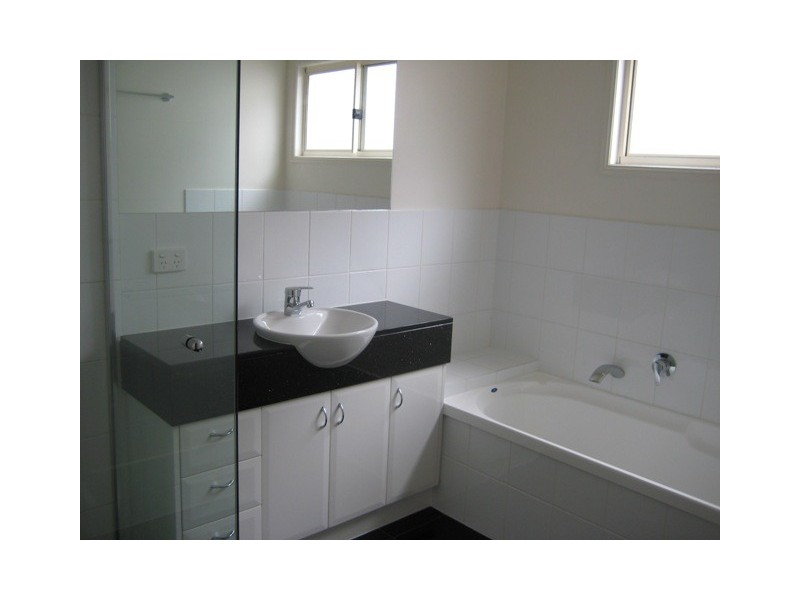 5 Victoria Avenue, Chelmer QLD 4068