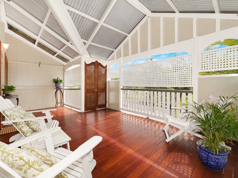 18 Chelmer Street East, Chelmer QLD 4068