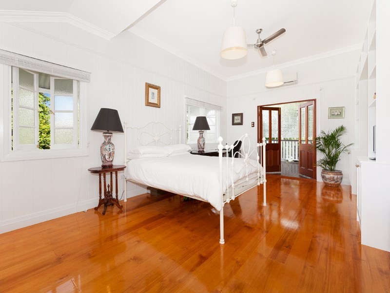 18 Chelmer Street East, Chelmer QLD 4068