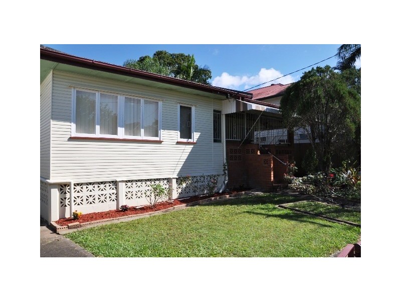 9 Coleman Street, Graceville QLD 4075