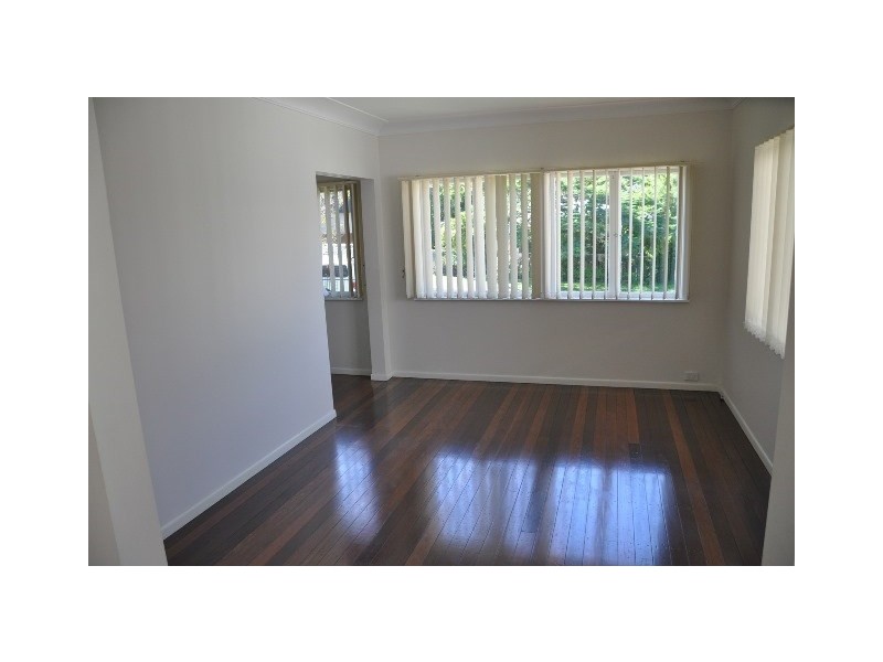 9 Coleman Street, Graceville QLD 4075