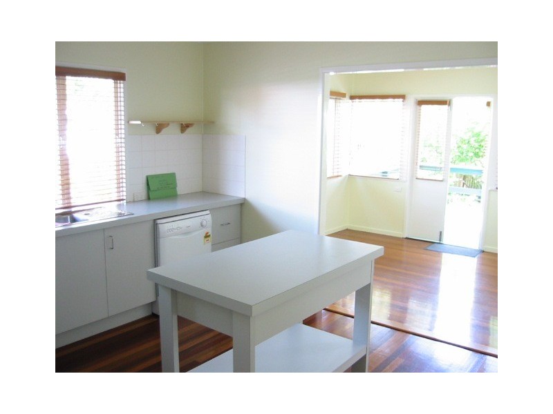 30 Berry Street, Sherwood QLD 4075