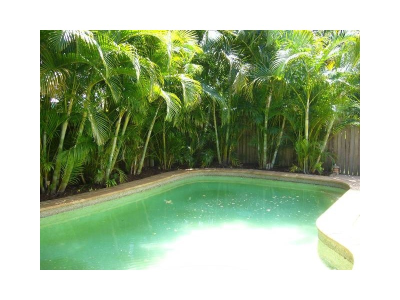 15 Dart Street, Corinda QLD 4075