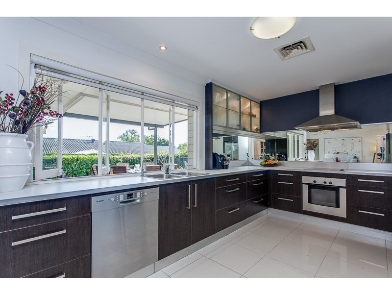 5 Delphin Street, Kenmore QLD 4069