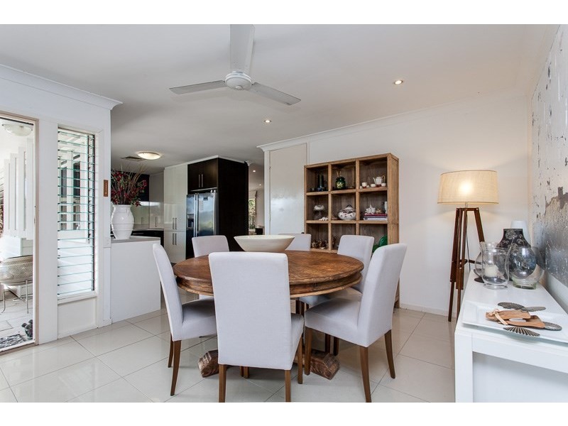 5 Delphin Street, Kenmore QLD 4069