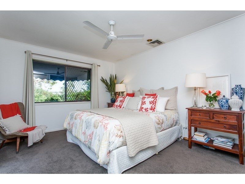 5 Delphin Street, Kenmore QLD 4069