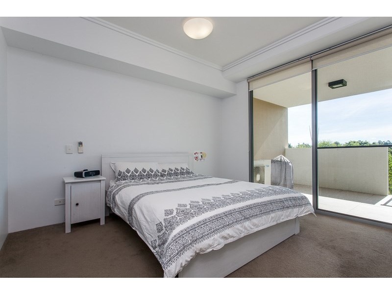 209/20 Egmont Street, Sherwood QLD 4075