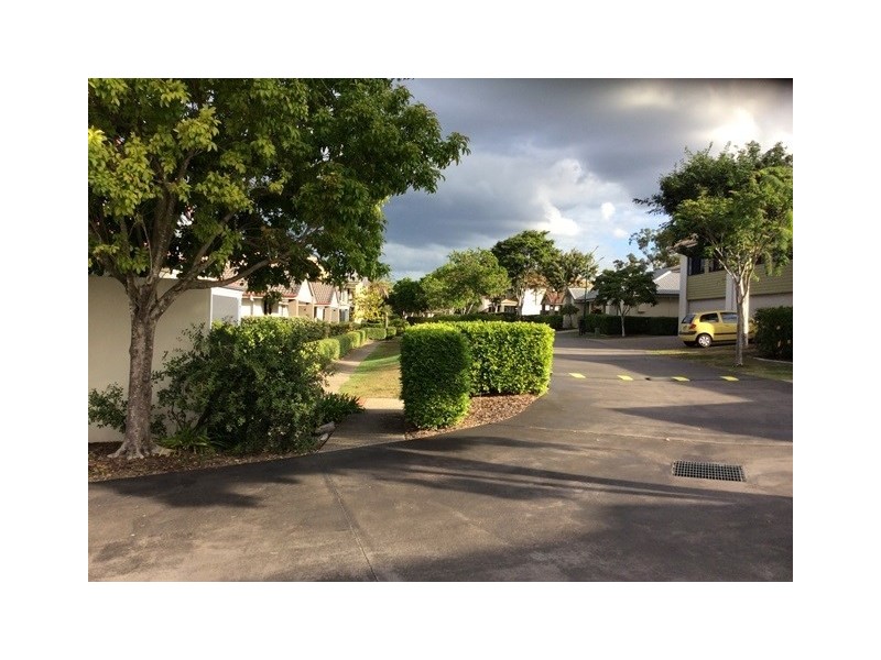 28/300 Cliveden Avenue, Corinda QLD 4075