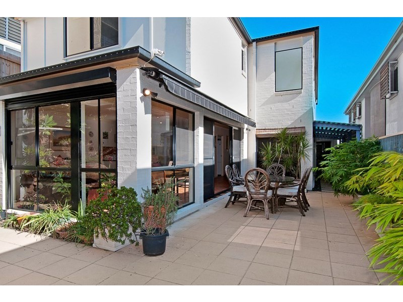 66 Robertson Street, Sherwood QLD 4075