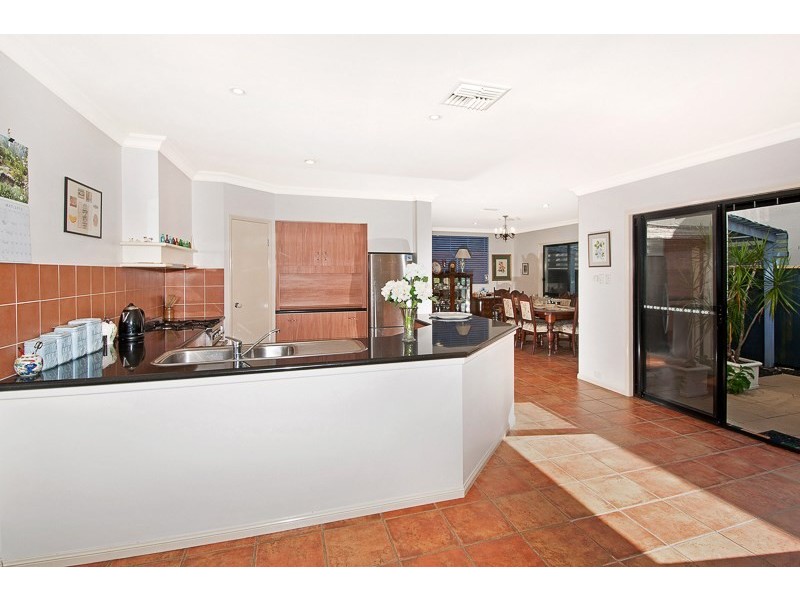 66 Robertson Street, Sherwood QLD 4075