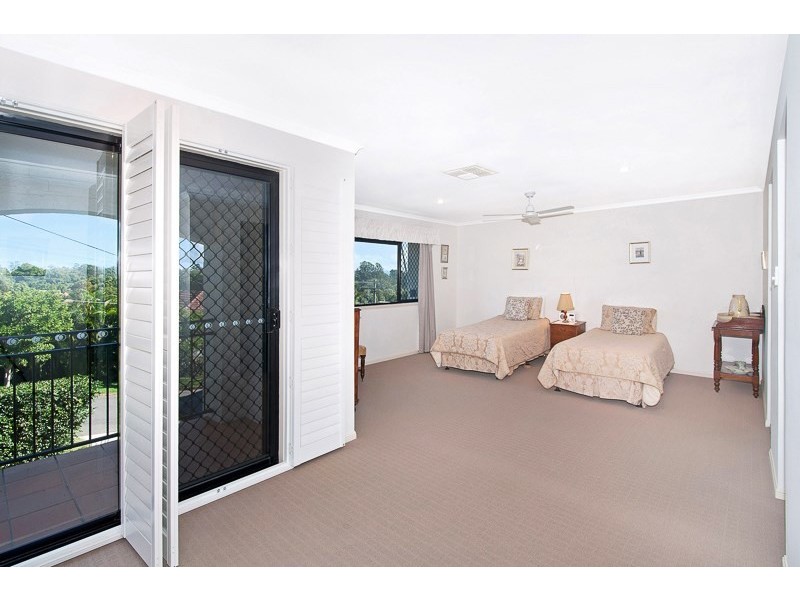 66 Robertson Street, Sherwood QLD 4075