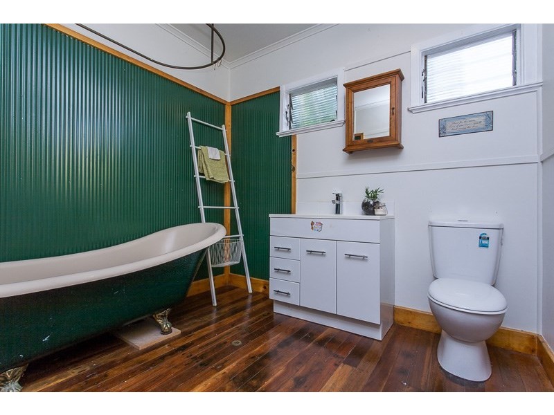 184 Oxley Road, Graceville QLD 4075