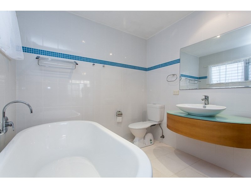 21 Carlyle Street, Seventeen Mile Rocks QLD 4073