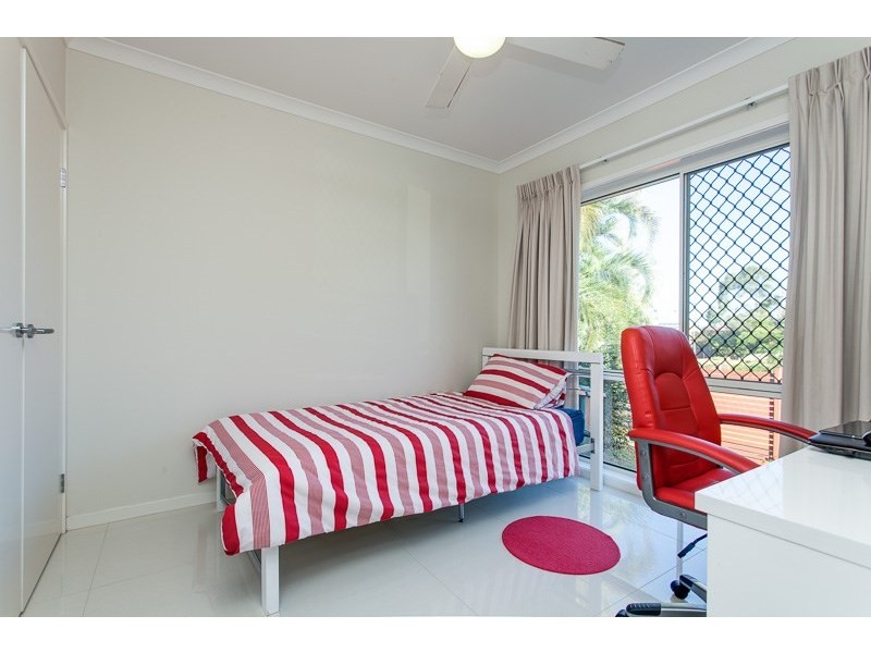 4B Prestwick Street, Oxley QLD 4075