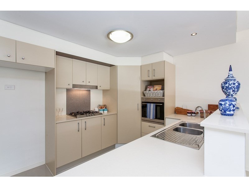 11/327 Verney Road East, Graceville QLD 4075