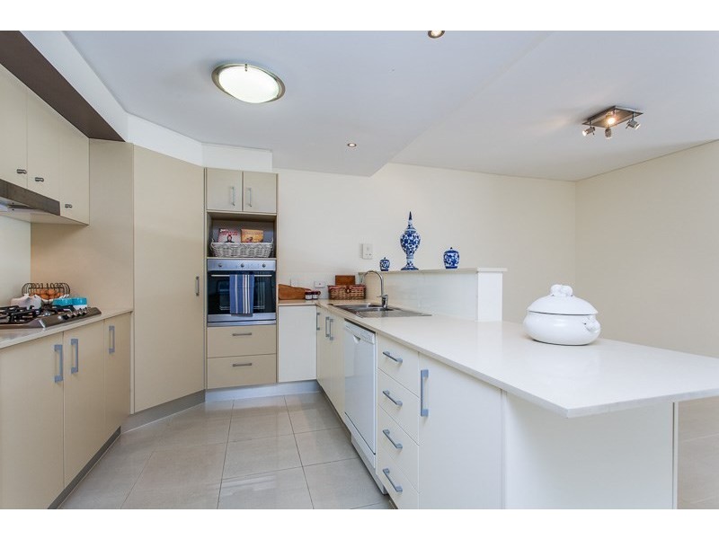 11/327 Verney Road East, Graceville QLD 4075