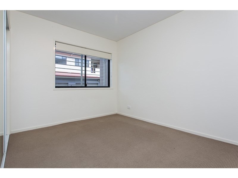 11/327 Verney Road East, Graceville QLD 4075