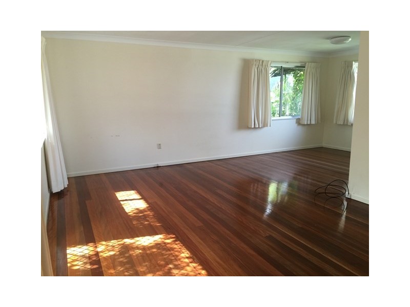 146 Seventeen Mile Rocks Road, Oxley QLD 4075