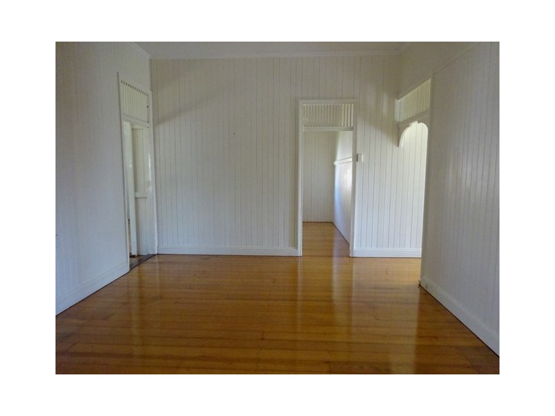 11 Lynne Grove Avenue, Corinda QLD 4075