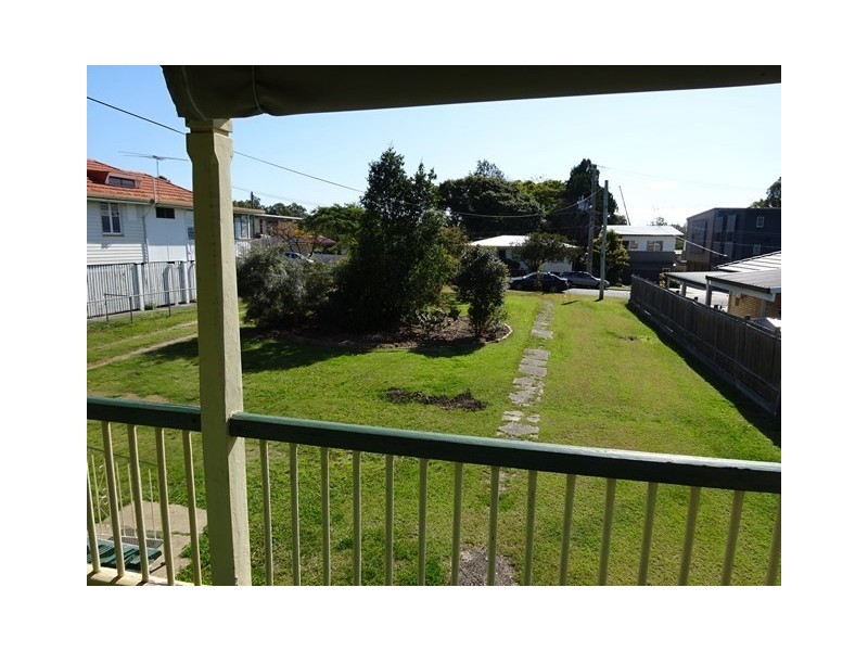 11 Lynne Grove Avenue, Corinda QLD 4075