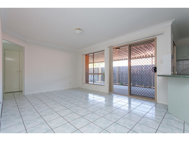 8 Mingela Place, Forest Lake QLD 4078