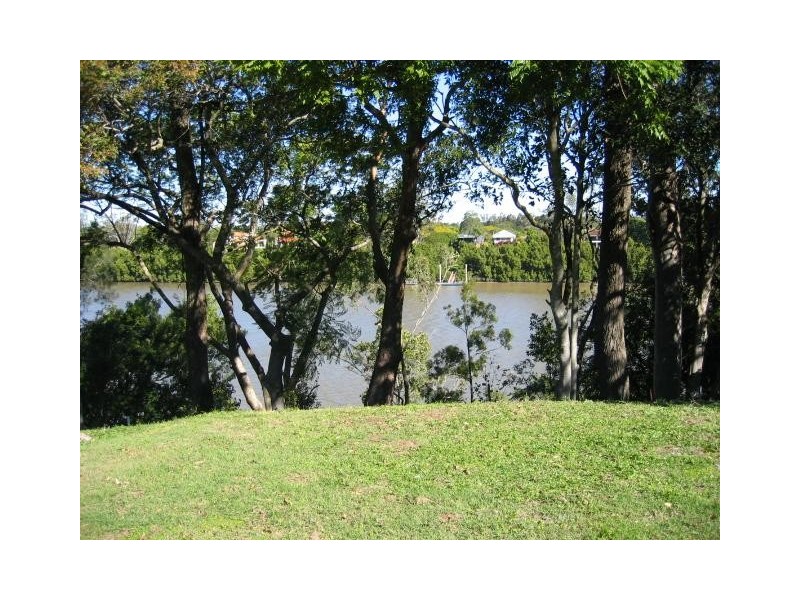 3 Ivy Street, Indooroopilly QLD 4068